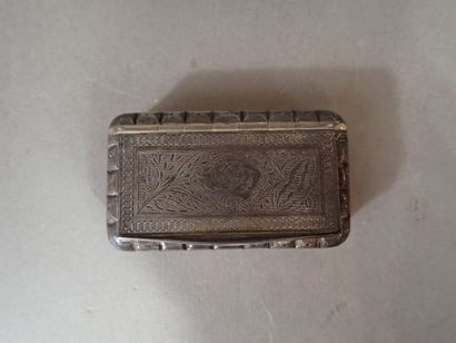 Tabatière en argent et intérieur en vermeil,...