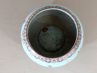 JAPON, fin XIXe ?, Cache-pot en émail cloisonné...