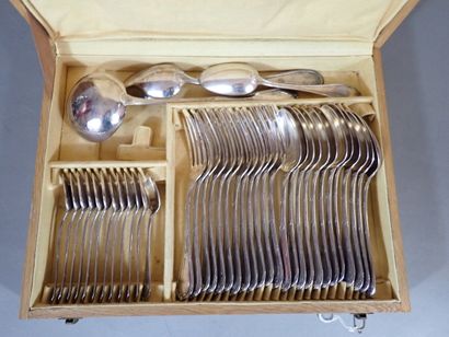 CHRISTOFLE, Partie de ménagère en métal argenté...