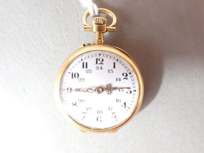 ***Montre de col en or jaune (750°), le cadran...