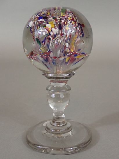 Boule porte perruque en cristal et sulfure....