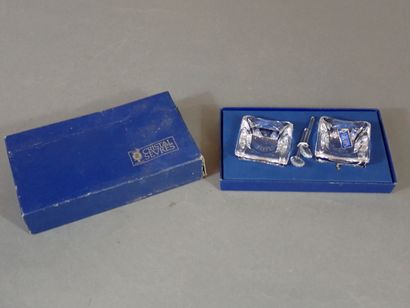 CRISTALLERIE DE SEVRES. Paire de salerons...
