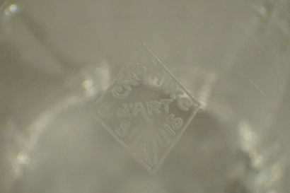 SAINT LOUIS - CRISTAUX D'ART. Vase en cristal...
