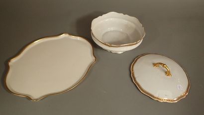 Limoges modèle PALLAS. Lot de trois pièces...