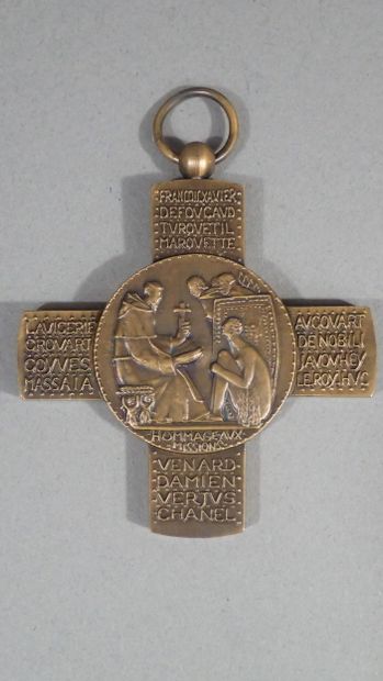Lot de 2 médailles religieuses :
- AFRIQUE....