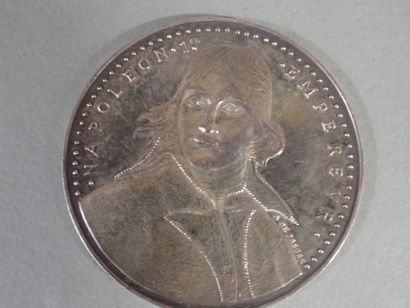 MEDAILLE en argent, d'ap. A. de Jaeger. Avers...