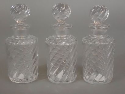 BACCARAT. Partie de garniture de toilette...