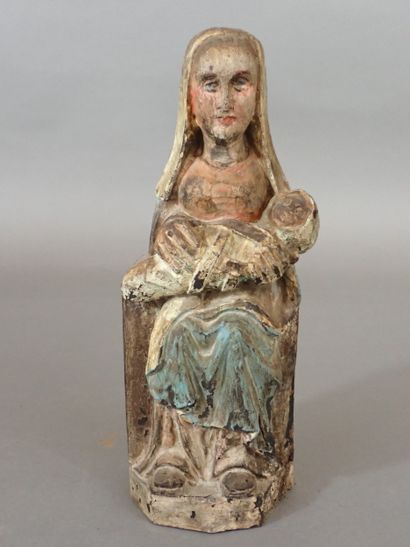 Vierge à l'Enfant en bois sculpté polychrome....