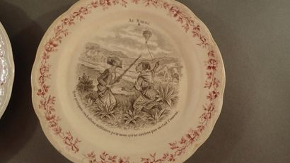 ***« Au Maroc » Deux assiettes en faïence...
