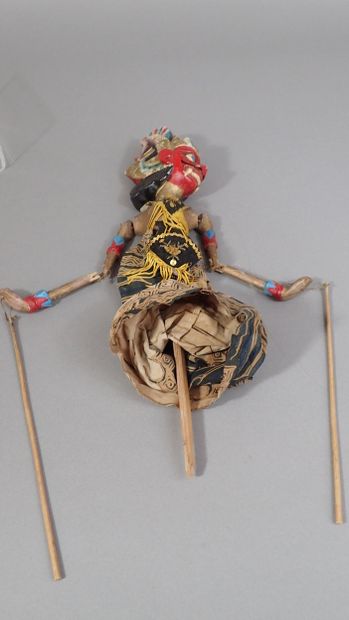 Marionnette traditionnelle à tringle à tête...
