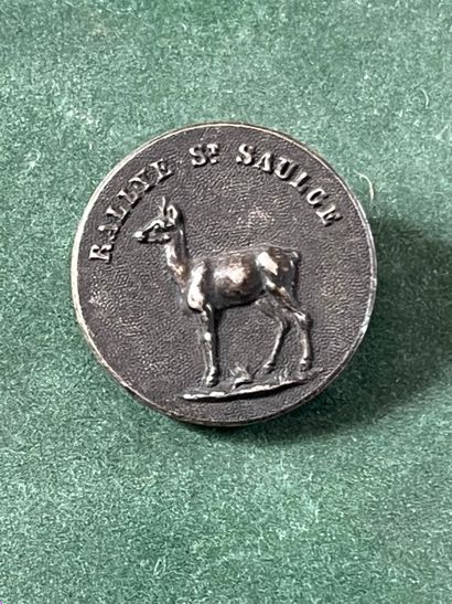 NIE. Bouton de tenue du rallye Saint Saulge...