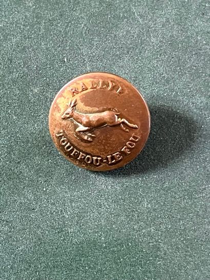 POI. Bouton de gilet du rallye Touffou le...