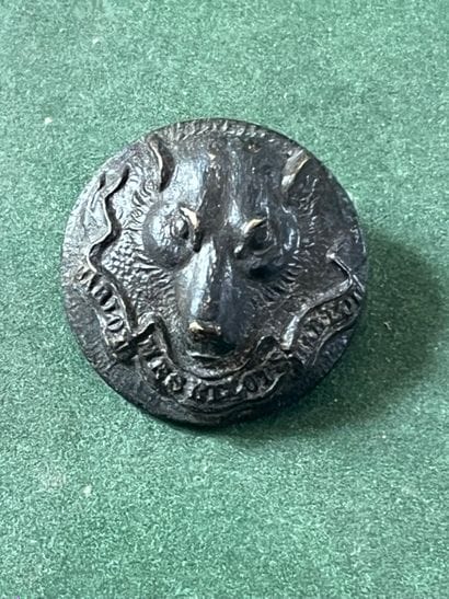 BER. Bouton de tenue de l’équipage Pilliwyt...