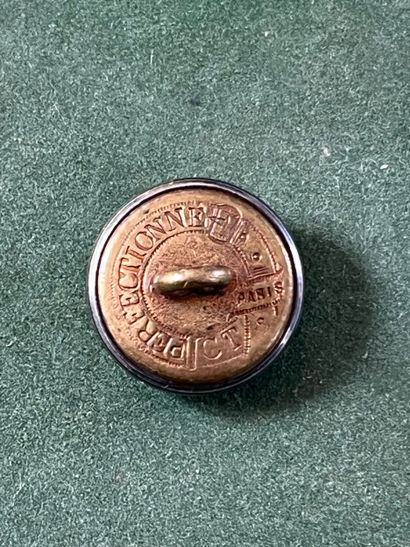 IDF. Bouton de gilet de l’équipage Chezelles...