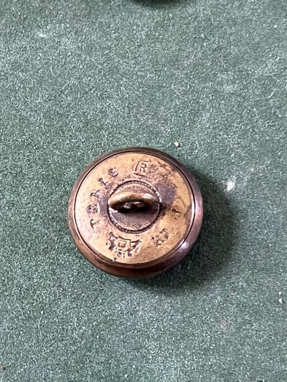 FC. Bouton de gilet du vautrait du Taillis...
