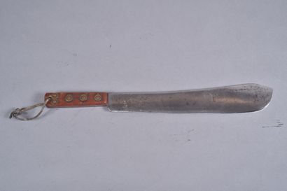 GB- Machette 227. Poignée en composition...