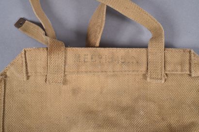 GB- Deux sacs large et small pack daté 1944...