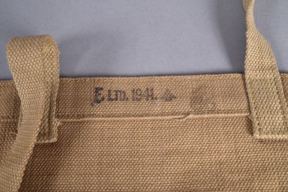 GB- Deux sacs large et small pack daté 1944...