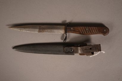 All- Poignard de combat à plaquette en bois...