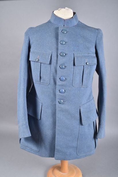 Ensemble d’officier d’artillerie composé...