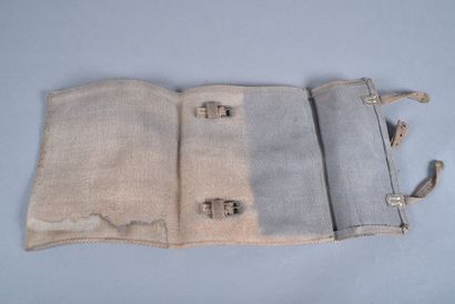 All- Sac en fibre tressée fermant par deux...