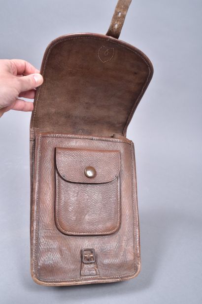 Fr- Porte carte d’officier en cuir brun,...
