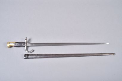 Fr- Epée baïonnette modèle 1874 Gras. Poignée...