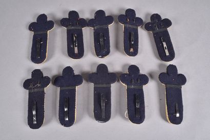 Fr- 5 paires d’épaulettes de sous-officier...
