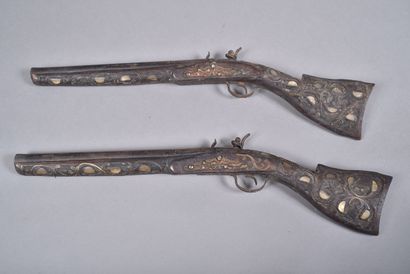 Paire de deux fusils escopette.
Platines...