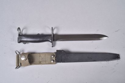 Fr- Baïonnette FAMAS. Poignée à plaquettes...