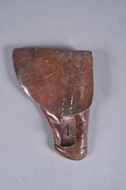 Etui pour pistolet 7,65 en cuir brun souple,...