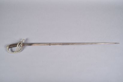 Sabre d’officier 1882.
Monture en fer et...