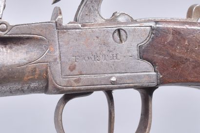 Petit pistolet à coffre par Forth à York.
Système...