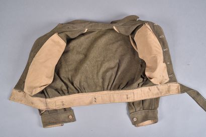 Lot comprenant un blouson type battle dress...