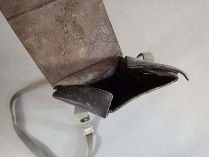 Etui en cuir noir pour lance grenade du fusil...