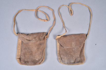 Deux sacoches réalisées à partir de musettes...