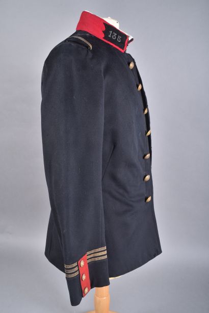 Vareuse modèle 1893 d’un capitaine d’infanterie...