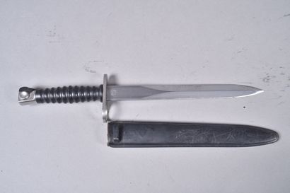 Suisse. Baïonnette modèle 1957 SIG. Poignée...