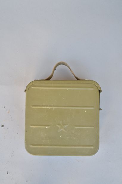 Boite à munitions pour mitrailleuse soviétique,...