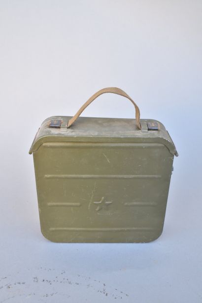 Boite à munitions pour mitrailleuse soviétique,...