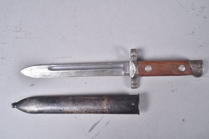 Italie. Baïonnette modèle 1938 à lame fixe....