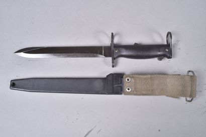 Fr- Baïonnette FAMAS. Poignée à plaquettes...