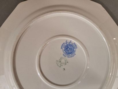 6 bouteilles comprenant 5 bouteilles Château...