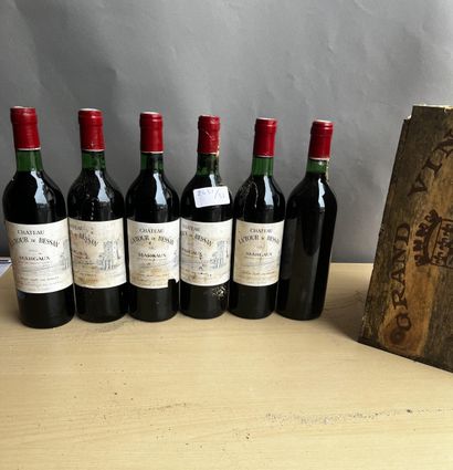 6 bouteilles Château La Tour de Bessan 1982...