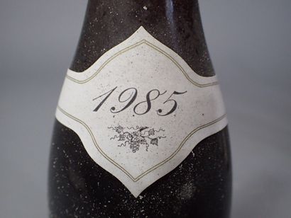 6 bouteilles Volnay Santenots 1985 Pierre...