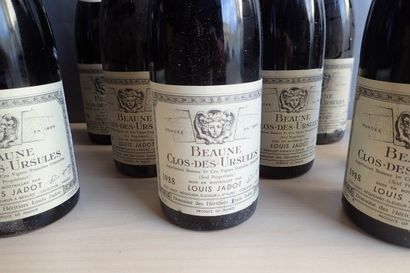 12 bouteilles Beaune Clos des Ursules 1er...