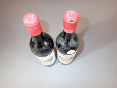 2 bouteilles Château Corbin 1964 Saint Emilion,...