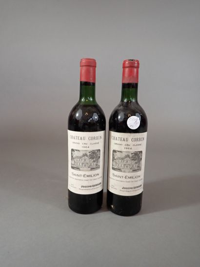 2 bouteilles Château Corbin 1964 Saint Emilion,...