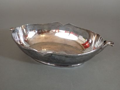 Coupe oblongue en métal argenté à d