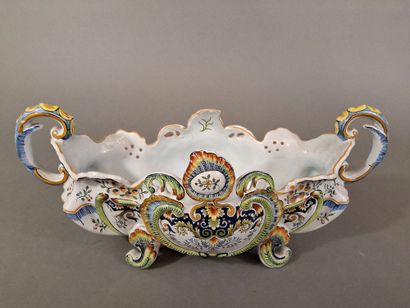 DESVRES, Jardinière en faience émaillée polychrome...